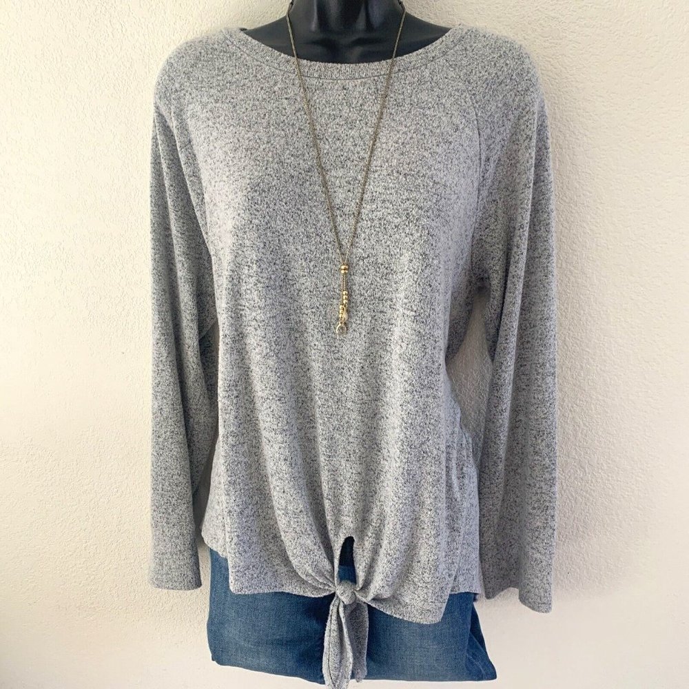 Gibson knot front Top size L salt & pepper Long Sleeve Crew Neck Minimalist SOFT